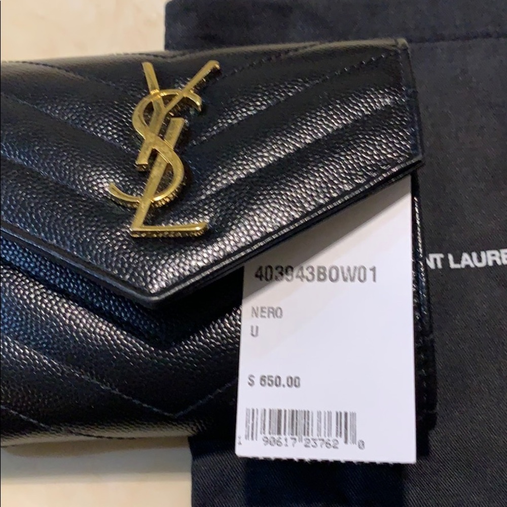 Wallet - Picture 9 of 11